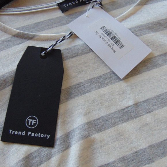 Trend Factory Cream & Gray Striped Butterfly Top - Picture 8 of 9